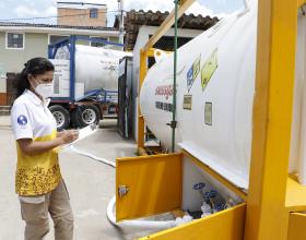 Legado abastece con 14 toneladas de oxígeno líquido isotanque de hospital en Amazonas