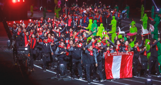 La delegación peruana marcha con la bandera del Perú en la Ceremonia de Inauguración de los Juegos Parapanamericanos Lima 2019 en el Estadio Nacional