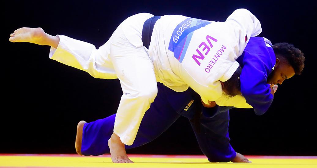 William Montero de Venezuela se enfrenta por el bronce a Theador Subba de Jamaica en judo +100 kg en la Villa Deportiva Nacional – VIDENA en Lima 2019
