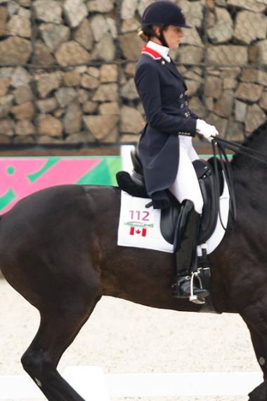 Tina Irwin de Canadá compite en el Adiestramiento Individual de Lima 2019