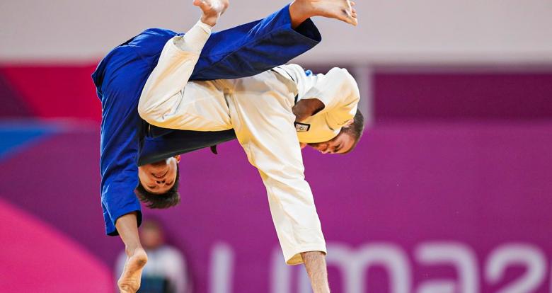 Dilmer Calle de Perú se enfrenta a Adonis Diaz de EE. UU. por el bronce en judo hombres -60 kg en Lima 2019 en la Villa Deportiva Nacional – VIDENA.