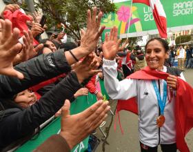 La medallista de oro en el Maratón de Lima 2019 recordó sus duros inicios y los buenos recuerdos de los Juegos Panamericanos. 