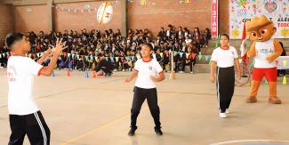 Selección Peruana de rugby en la Institución Educativa Fe y Alegría 24 