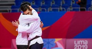 Hugo del Castillo logra medalla de plata en Taekwondo 