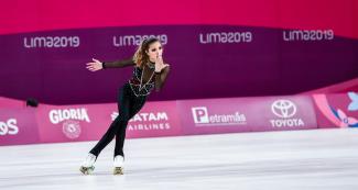 La patinadora estadounidense Alexis Herbert patinó en la VIDENA 