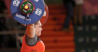 María Fernanda Valdés participating in the weightlifting event at Lima 2019