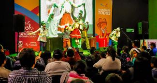 Theater play at Culturaymi is well received by the audience