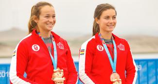 Anne Lovoieparent y Rowen Hardykavanagh, Medallas de bronce en canotaje de velocidad