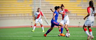 Selecciones femeninas de fútbol de Perú y Colombia, se enfrentan en partido previo a Lima 2019