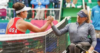 Dana Mathewson and Emmy Kaiser from the USA shake hands after Lima 2019 wheelchair tennis match at the Club Lawn Tennis