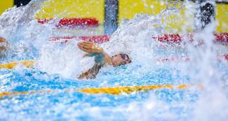 Adrian Nathan de EE. UU. compite en encuentro de natación estilo libre 100 m hombres, en los Juegos Lima 2019 en la Villa Deportiva Nacional – VIDENA.