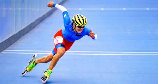 María Moya of Chile skating in the women’s 300 m time trial at the Lima 2019 Games.