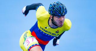 Jhoan Guzmán of Venezuela competes in the men’s 300 m time trial event at the Lima 2019 Games