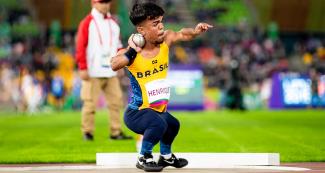Jair Henrique Souza de Brasil compite en lanzamiento de bala hombres F40/41 en Para atletismo en la Villa Deportiva Nacional – VIDENA en Lima 2019