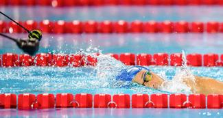 Maria Gomes de Brasil compite en Para natación 400 m libre femenino S13-S12 en Lima 2019 en la Villa Deportiva Nacional – VIDENA