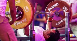Cesar Echevarria de Guatemala compite en prueba de Para powerlifting -49 kg en la Villa Deportiva Nacional – VIDENA en Lima 2019