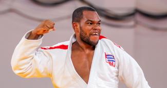Andy Granda de Cuba celebra victoria contra David Maura de Brasil en judo hombres +100 kg en Lima 2019 en la Villa Deportiva Nacional – VIDENA.