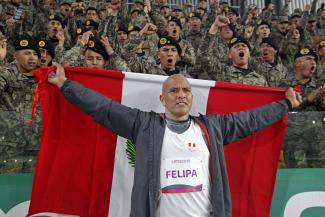 Carlos Felipa, medalla de plata en los Juegos Parapanamericanos, es un ejemplo de superación, digno de ser reconocido en esta fecha especial.
