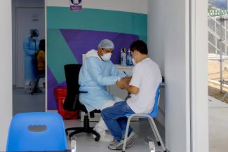Realizan descarte gratuito con pruebas rápidas en el Centro de Atención para pacientes con COVID-19 de Pichanaqui 