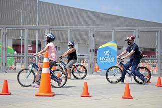Niños, adolescentes y adultos participaron de escuela de ciclismo en sede Legado de Villa El Salvador.