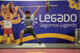 Desde la VIDENA: Perú gana medallas en torneo internacional virtual de levantamiento de pesas