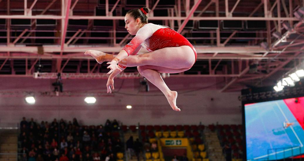 Elisabeth Black’s impressive gymnastic somersaults