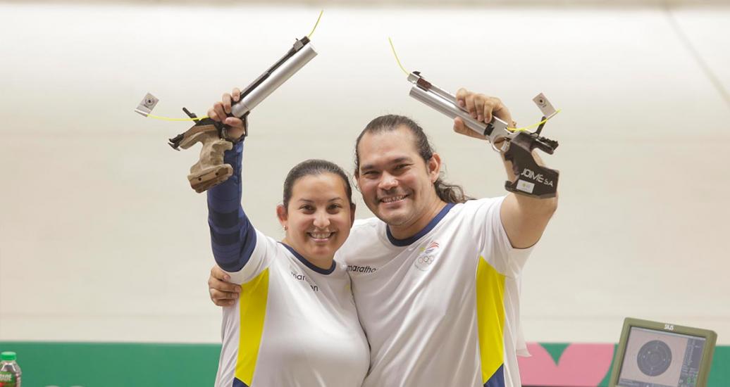 Andrea Pérez and Yautung Cueva, third place in shooting