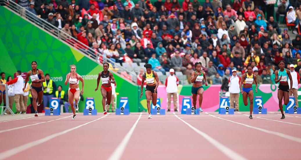 Atletas femeninas recorren circuito de carrera de 100 metros, en los Juegos Lima 2019, en la Villa Deportiva Nacional - VIDENA