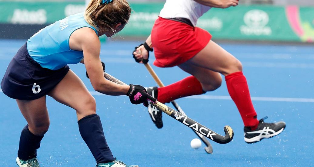 Canadian and Uruguayan hockey players left everything on the field in a tough game at Villa María del Triunfo Sports Center at Lima 2019.
