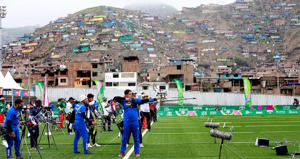 Deportistas de toda América participan en cuartos de finales de tiro con arco curvo hombres por equipo, en los Juegos Lima 2019 en el Complejo Deportivo Villa Maria del Triunfo.
