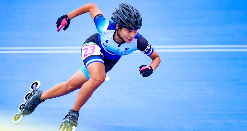 Ivonne Nochez of El Salvador skating in the women’s 300 m time trial at the Lima 2019 Games.