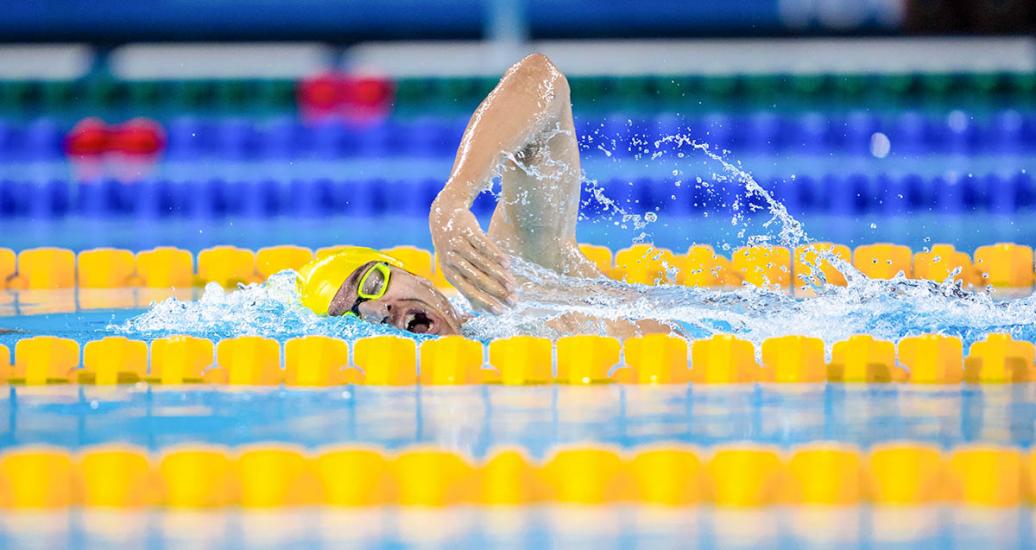 Douglas Rocha de Brasil compite en Para natación 400 m libre masculino S13 en Lima 2019 en la Villa Deportiva Nacional – VIDENA